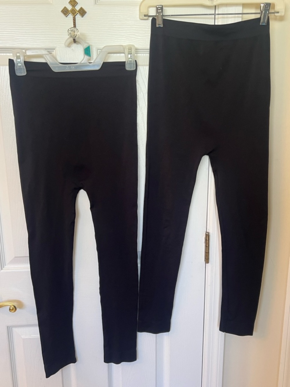 NWOT BeMaternity 2 Pair Lightweight Stretch Leggings size S/M